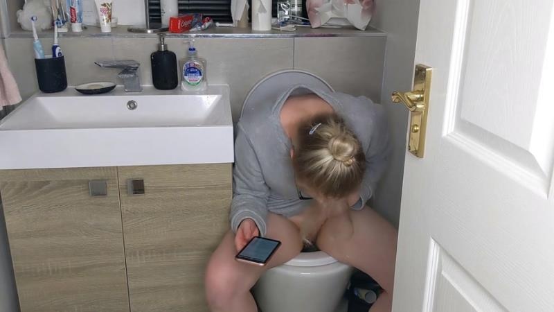 Talking on the toilet whilst shitting - PooGirlSofia (2022 | FullHD)
