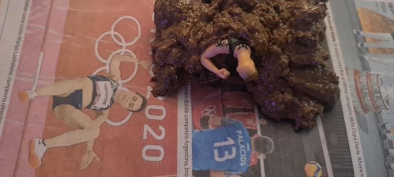 Xiomara Fox Fetish Queen – Giantess scat 1 (with a tiny men toy) (2025 | SD)