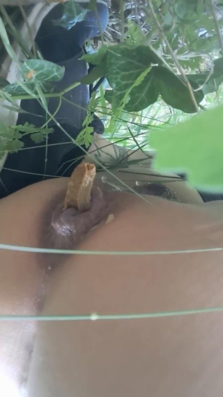 In the heart of Nature Outdoor Pooping P1 (2025 | FullHD)