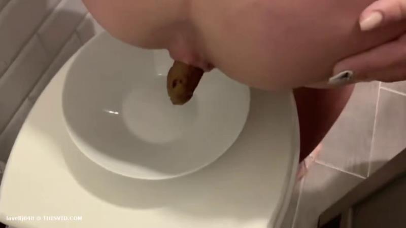 Public IKEA Poop - Devil-Sophie (2026 | FullHD)