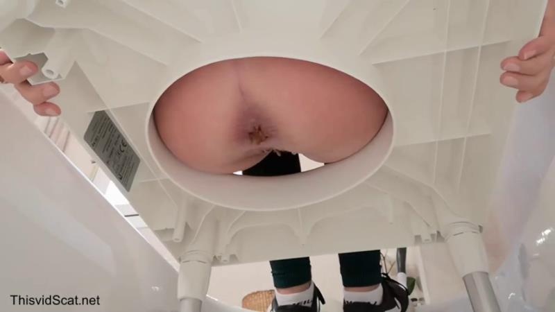 Shitting in the Bathtub Through Chair. P1 (2026 | HD)