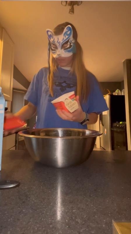 Chocolate shit cake P1 - Samantha (2026 | SD)