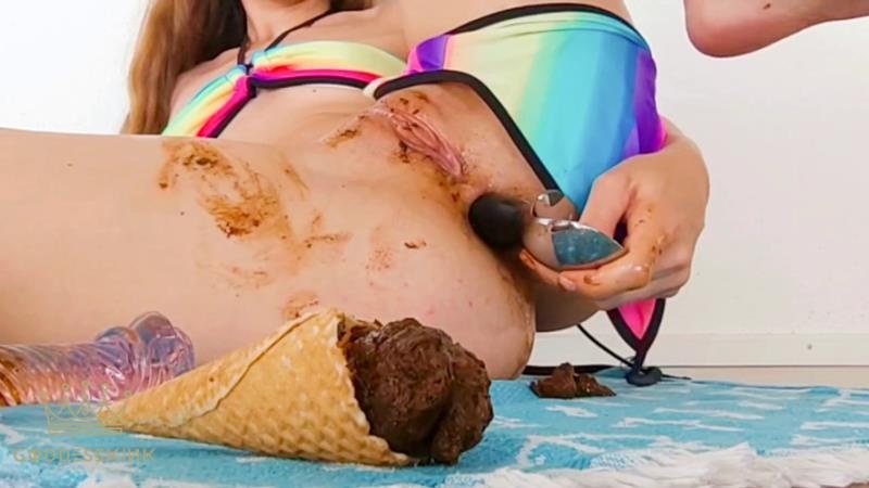 Ice Cream Pooping - Goddess Kink (2026 | UltraHD/4K)